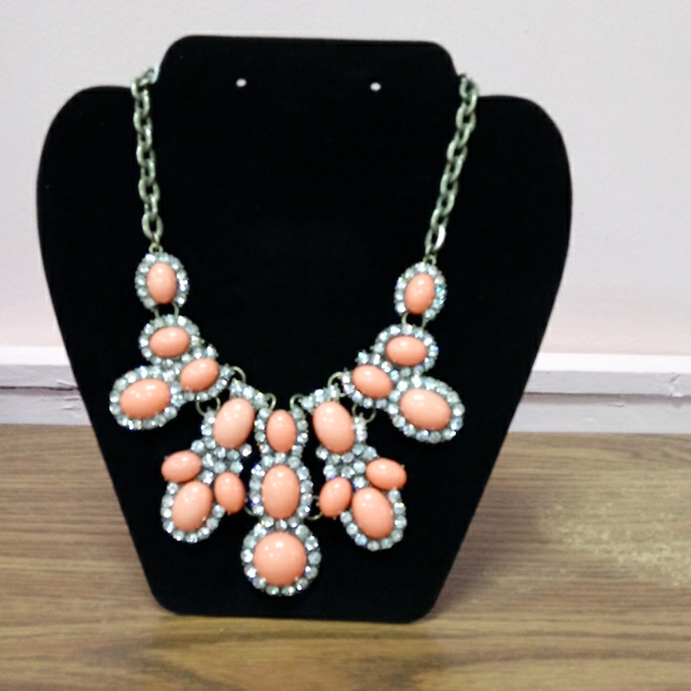 Necklace Coral